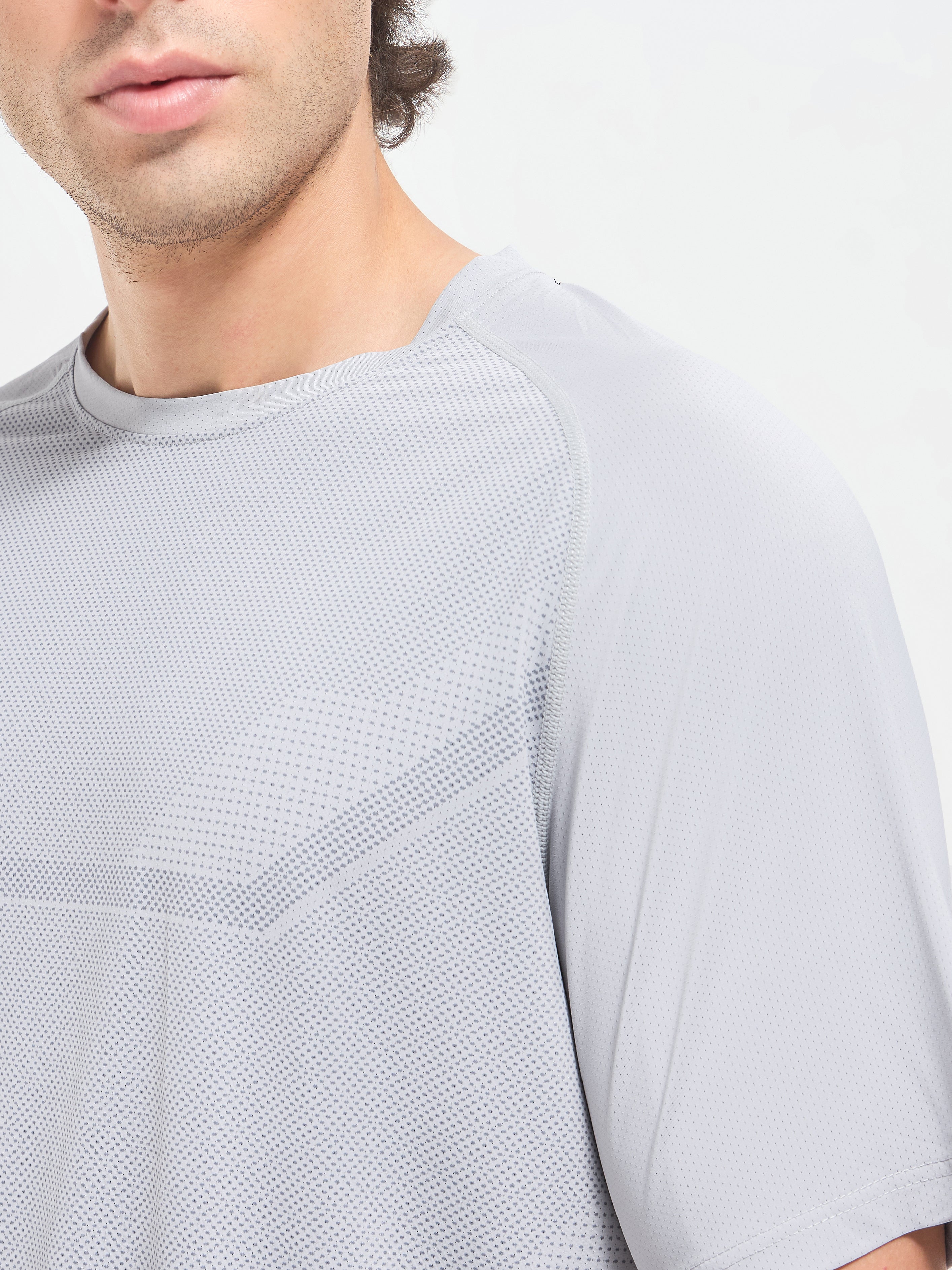PaceMesh Premium Gym T-Shirt for Men – Breathable Luxury Workout Wear