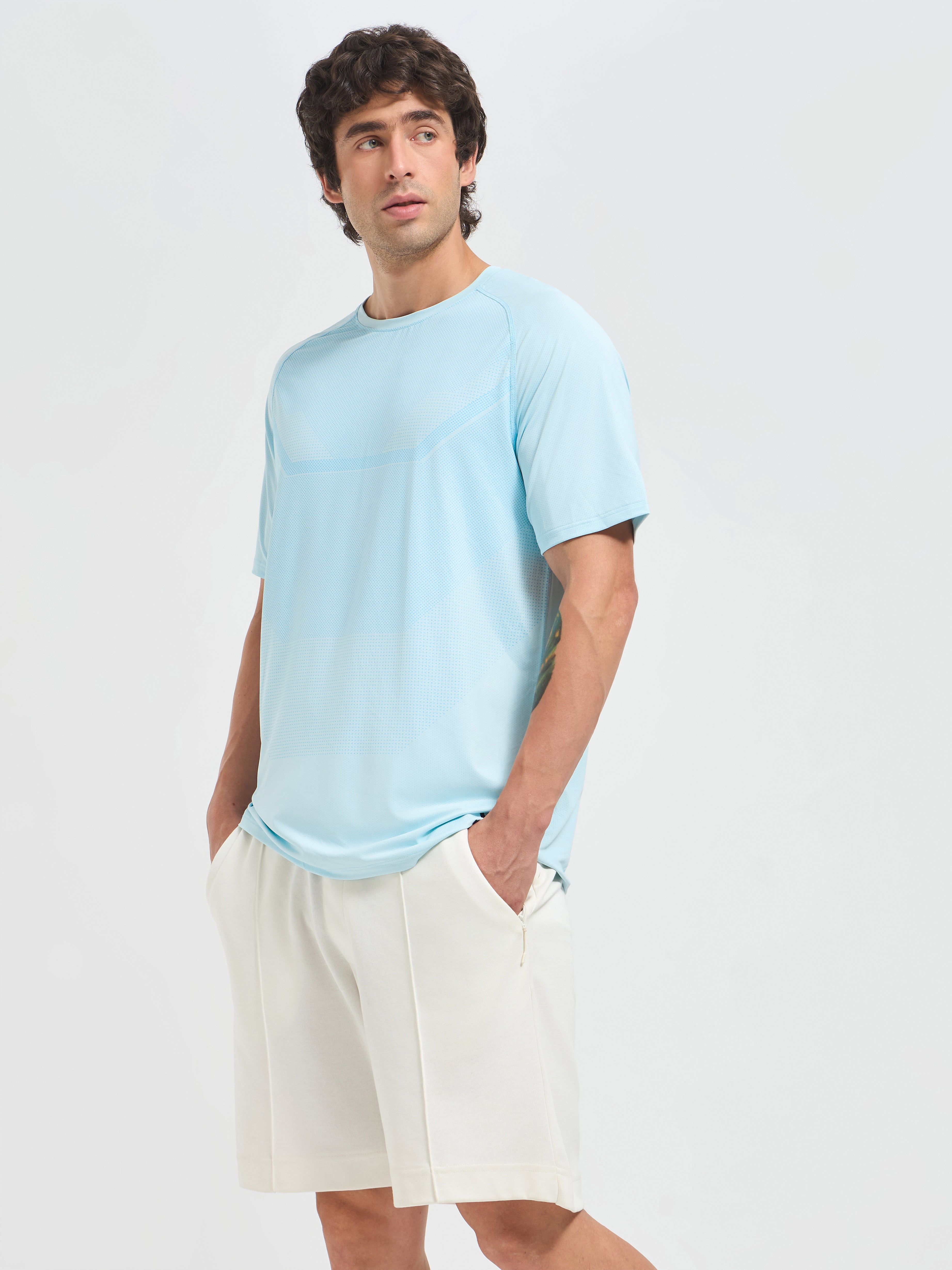 PaceMesh Premium Gym T-Shirt for Men – Breathable Luxury Workout Wear