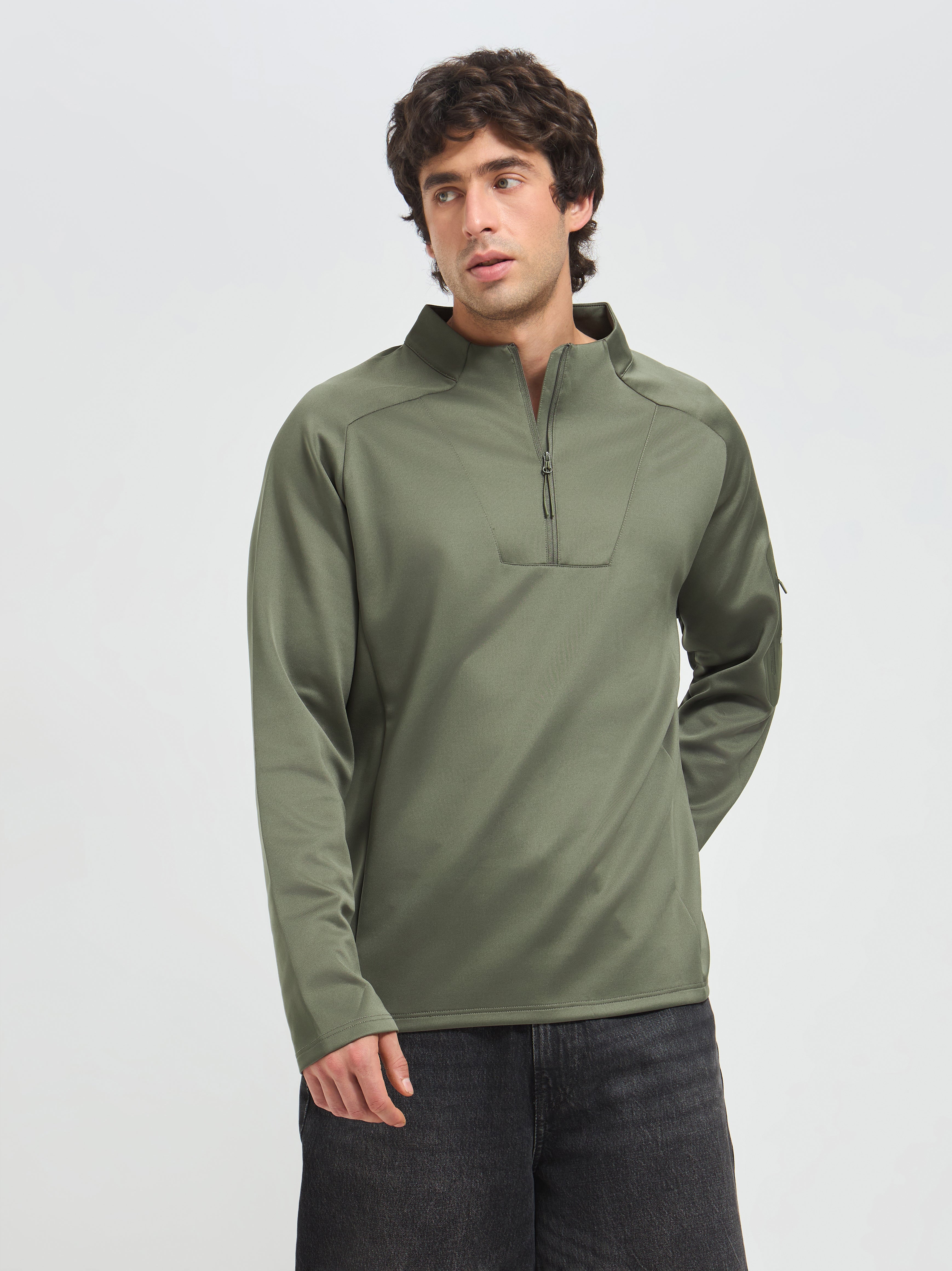 MotionPro Quarter Zip Jacket – Stylish Activewear for Men