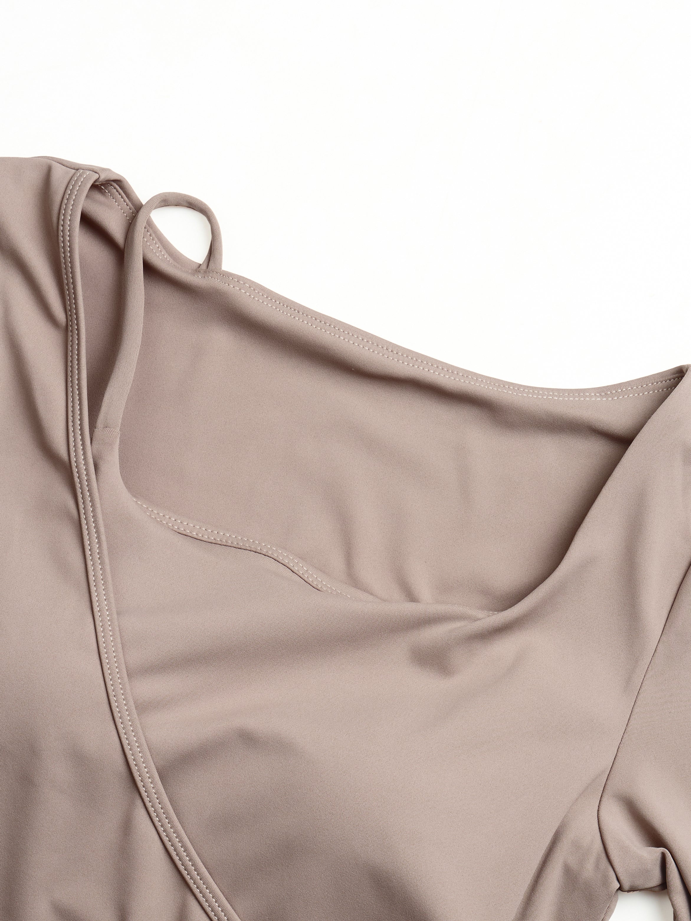 GlideWrap Crop Top – Luxury Gym Wear for Women | Infinito Luxury Activewear