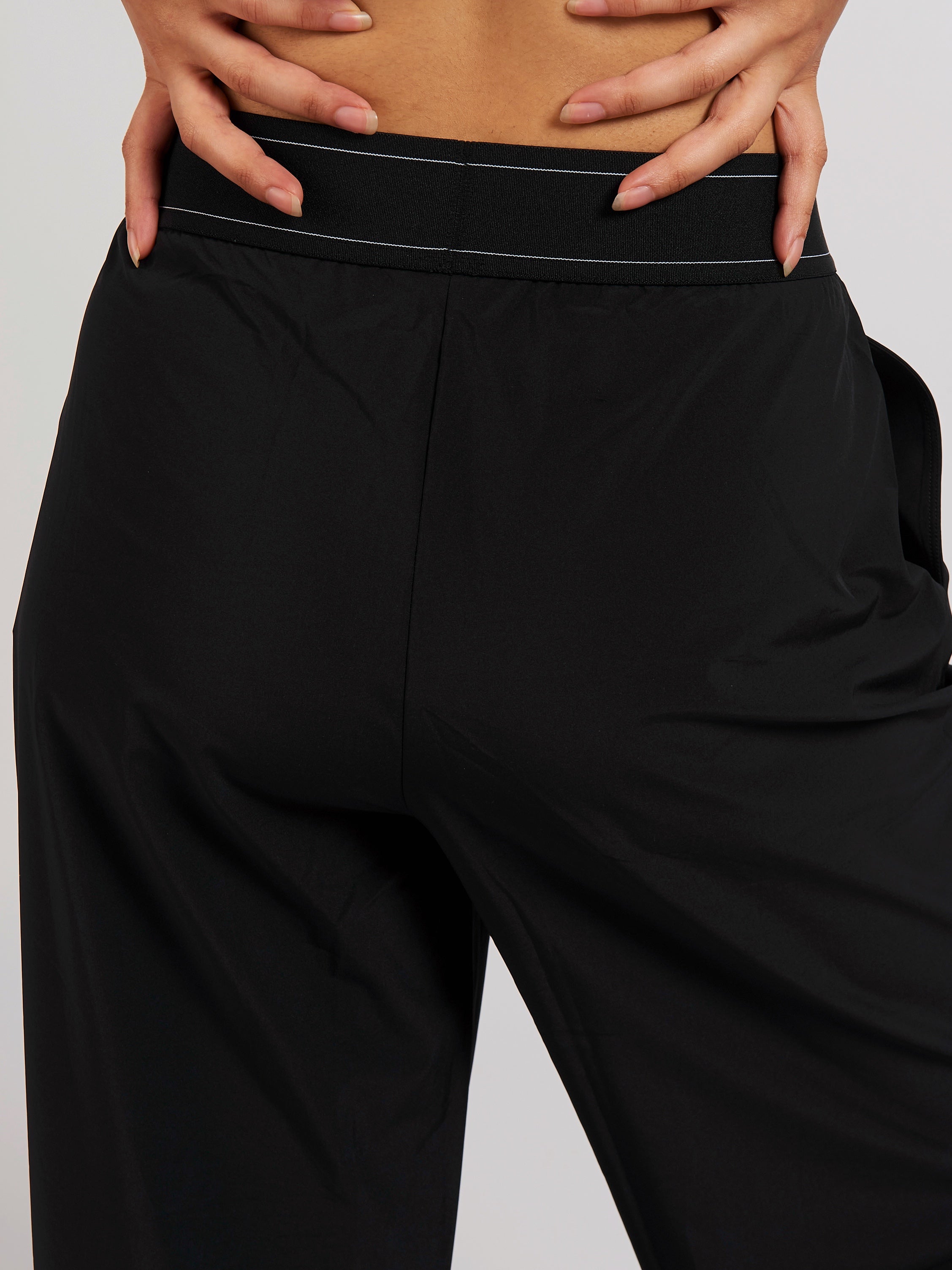 AeroLeg Straight-Leg Training Pants