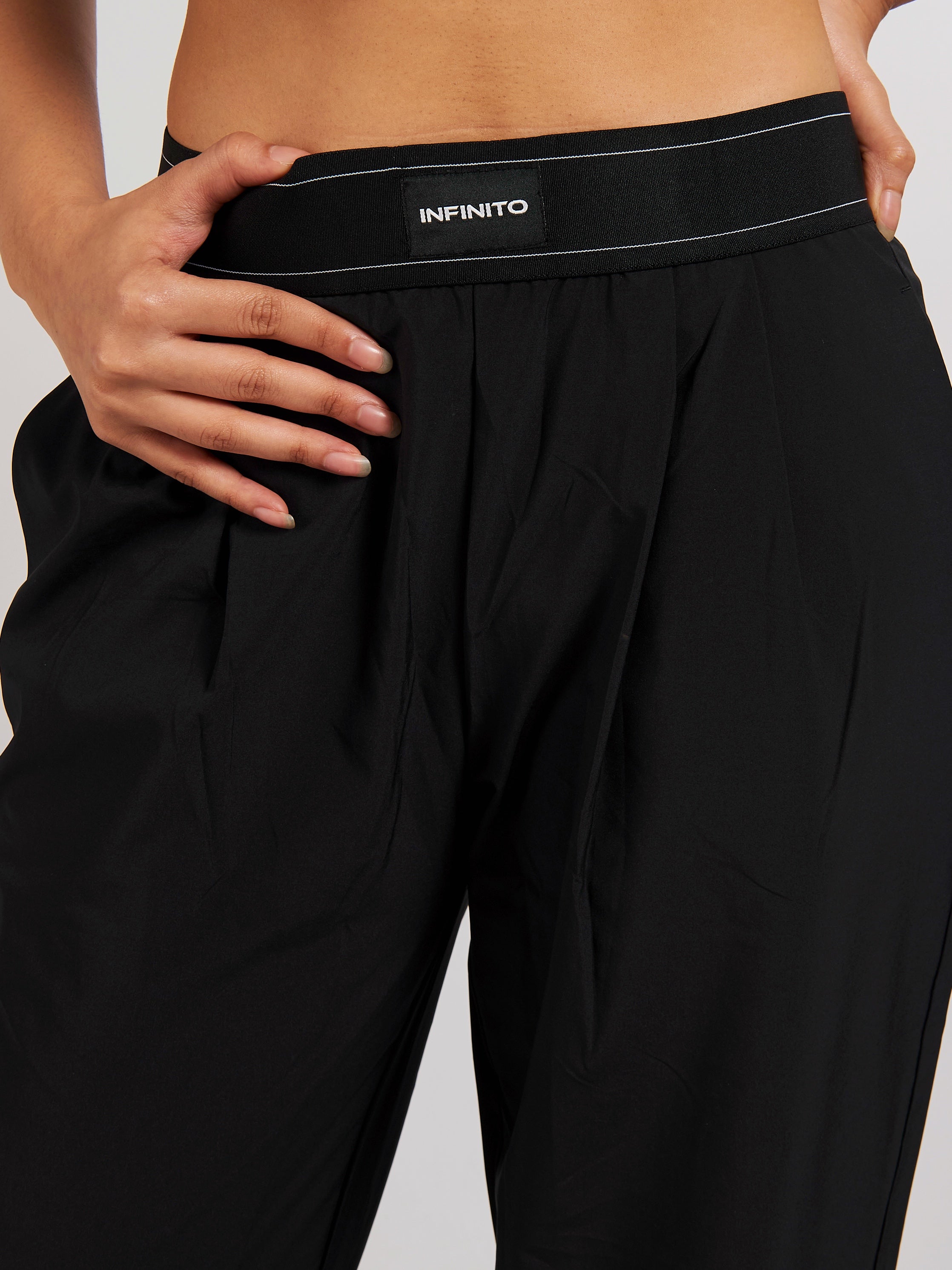AeroLeg Straight-Leg Training Pants