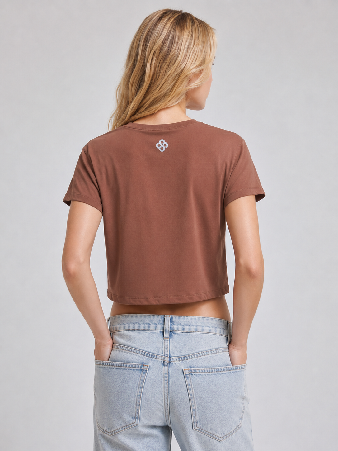 DryZone Oversized Crop Top – Luxury Gym Wear for Women