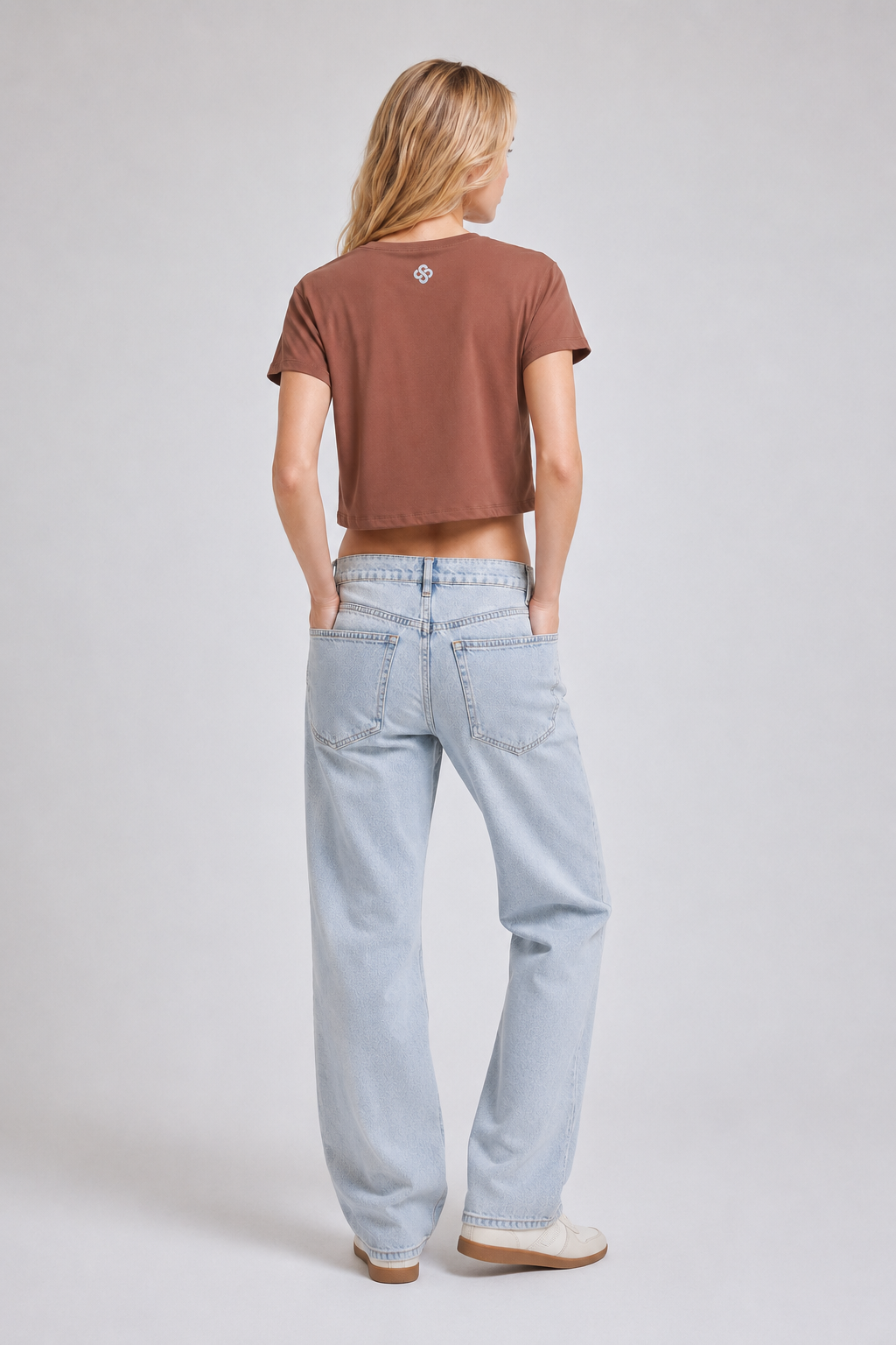 DryZone Oversized Crop Top – Luxury Gym Wear for Women