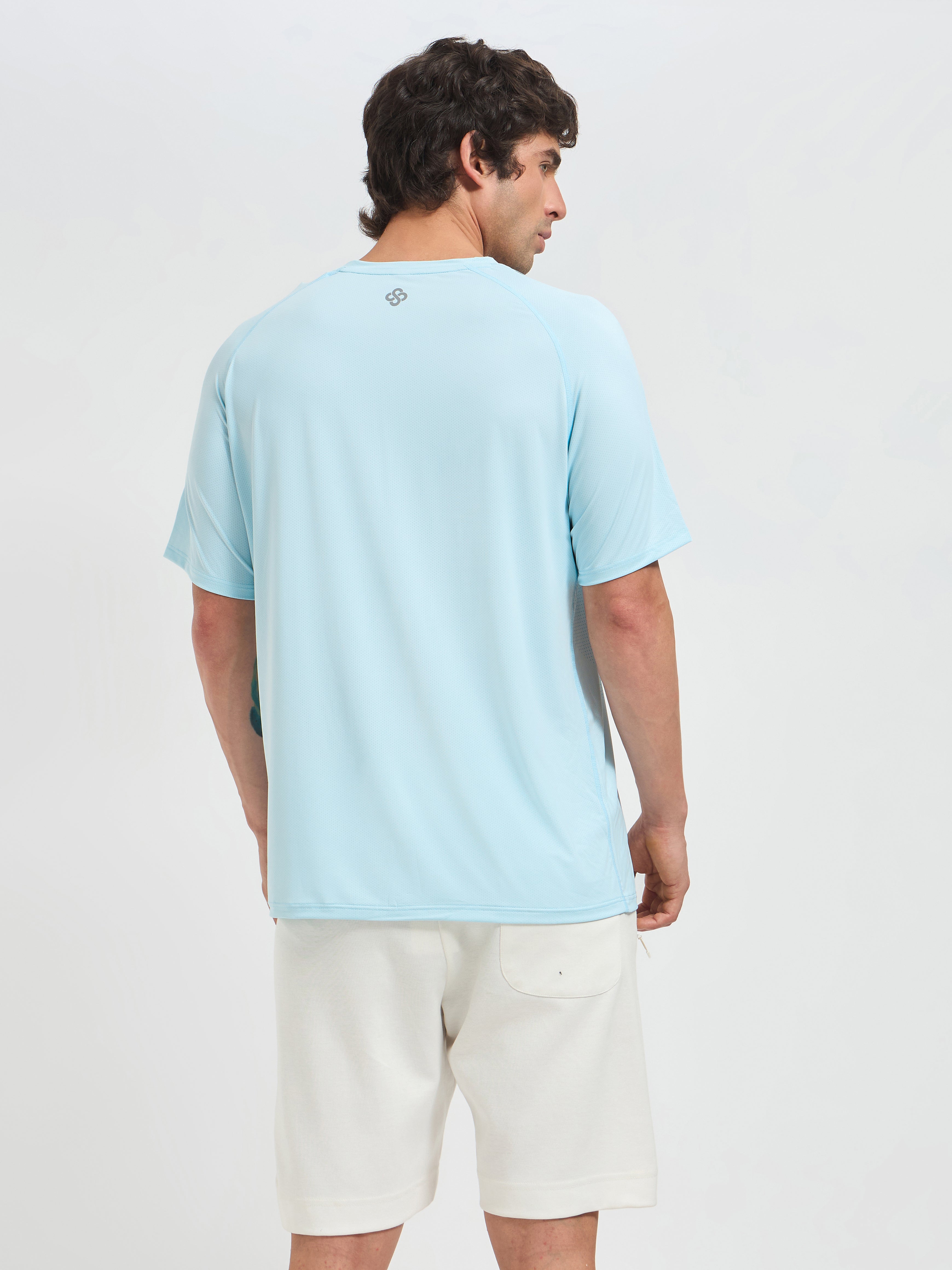 PaceMesh Premium Gym T-Shirt for Men – Breathable Luxury Workout Wear