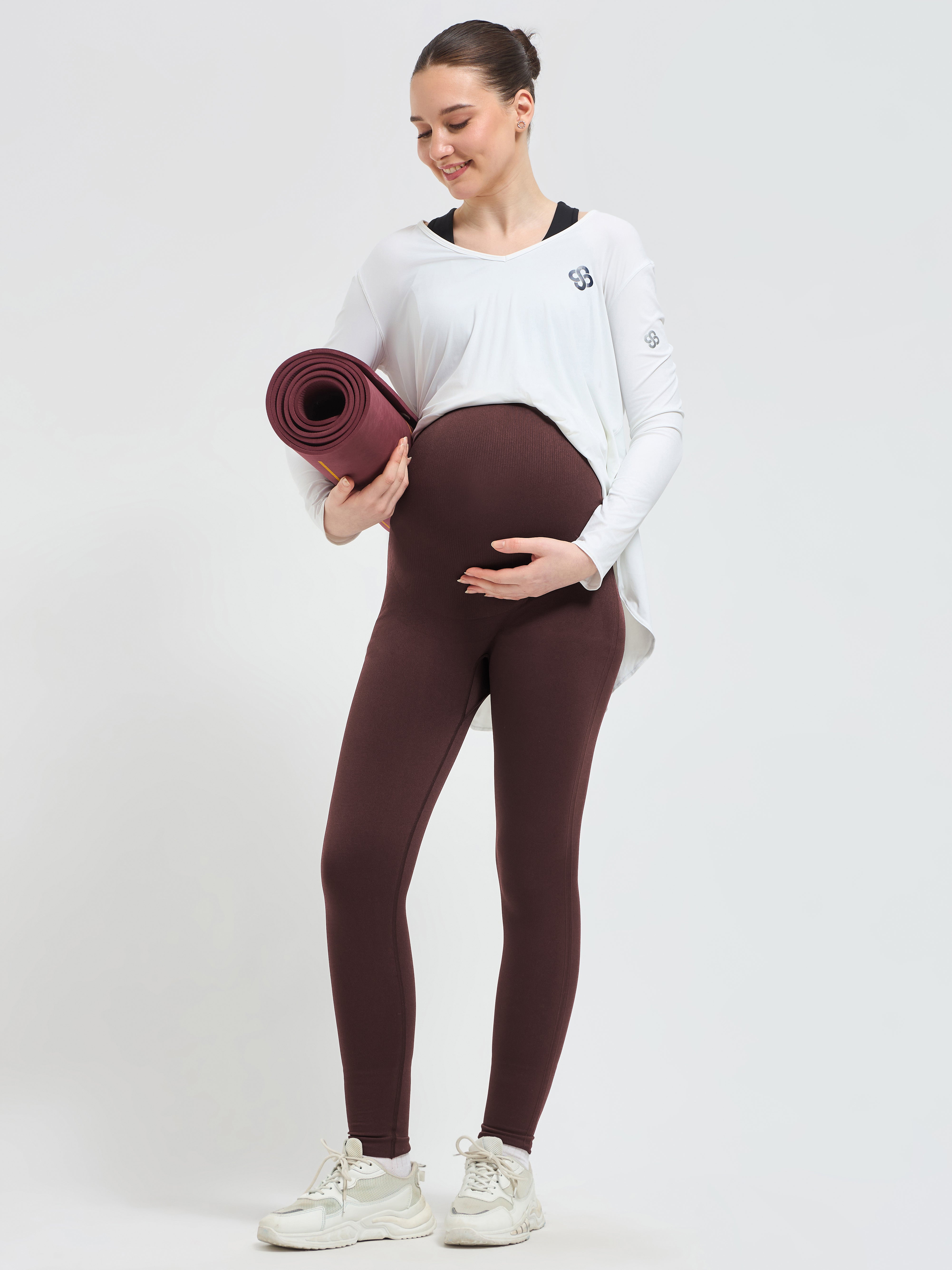 Seamless Over-Bump Maternity Leggings – Luxury Activewear for Women