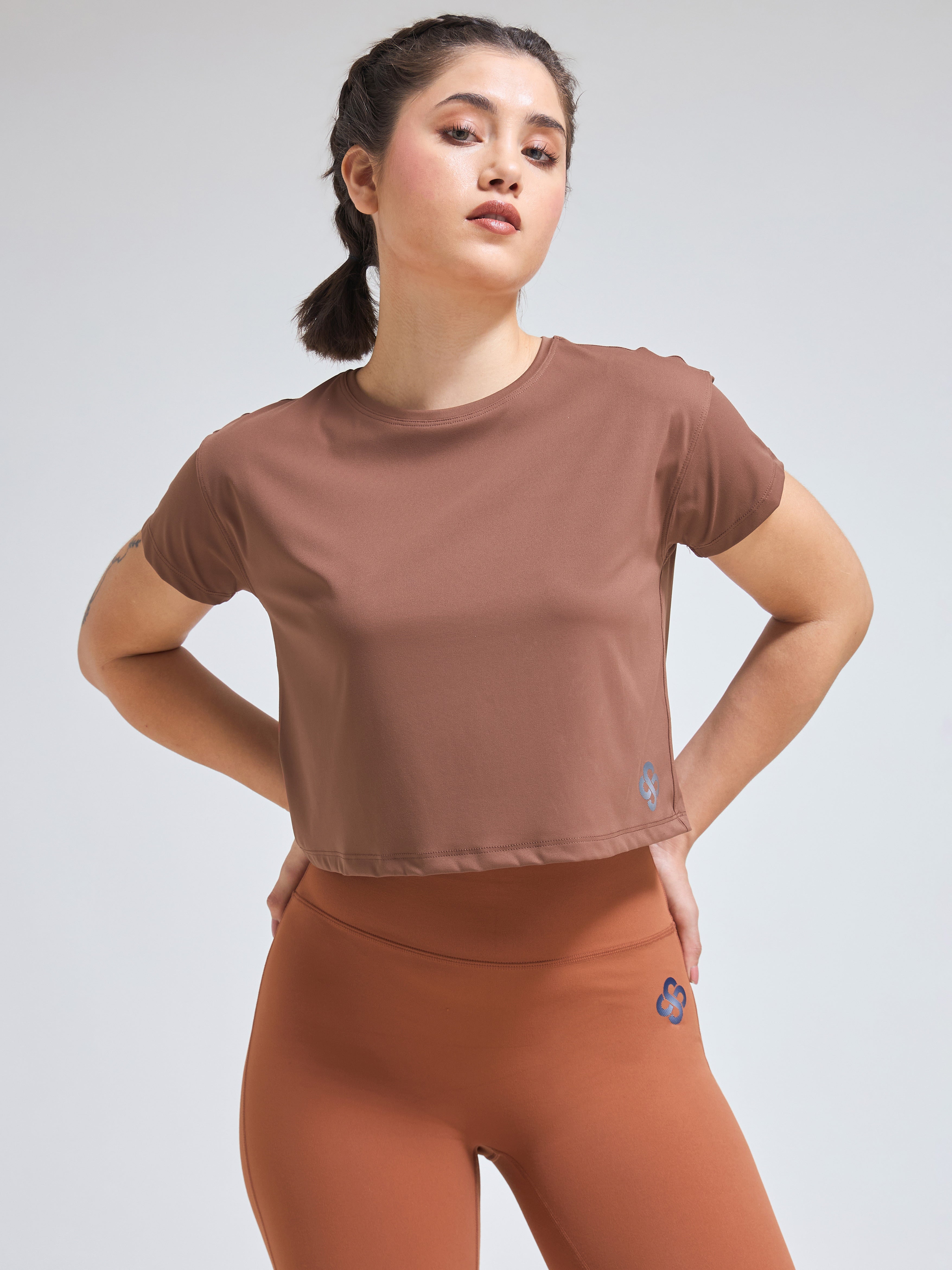 DryZone Oversized Crop Top – Luxury Gym Wear for Women
