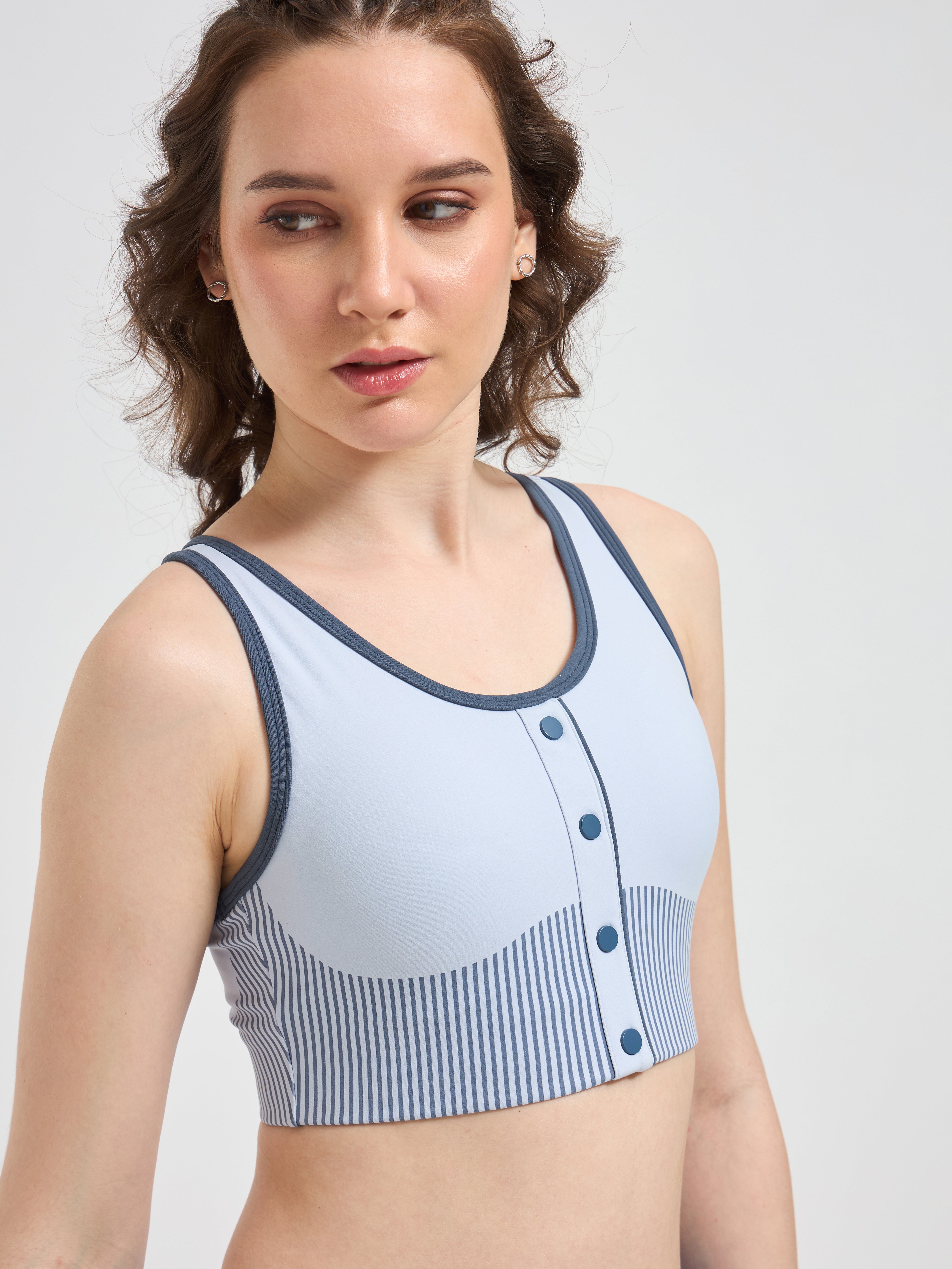 RallyAce Zip Luxury Sports Bra – Premium Women’s Gym Wear