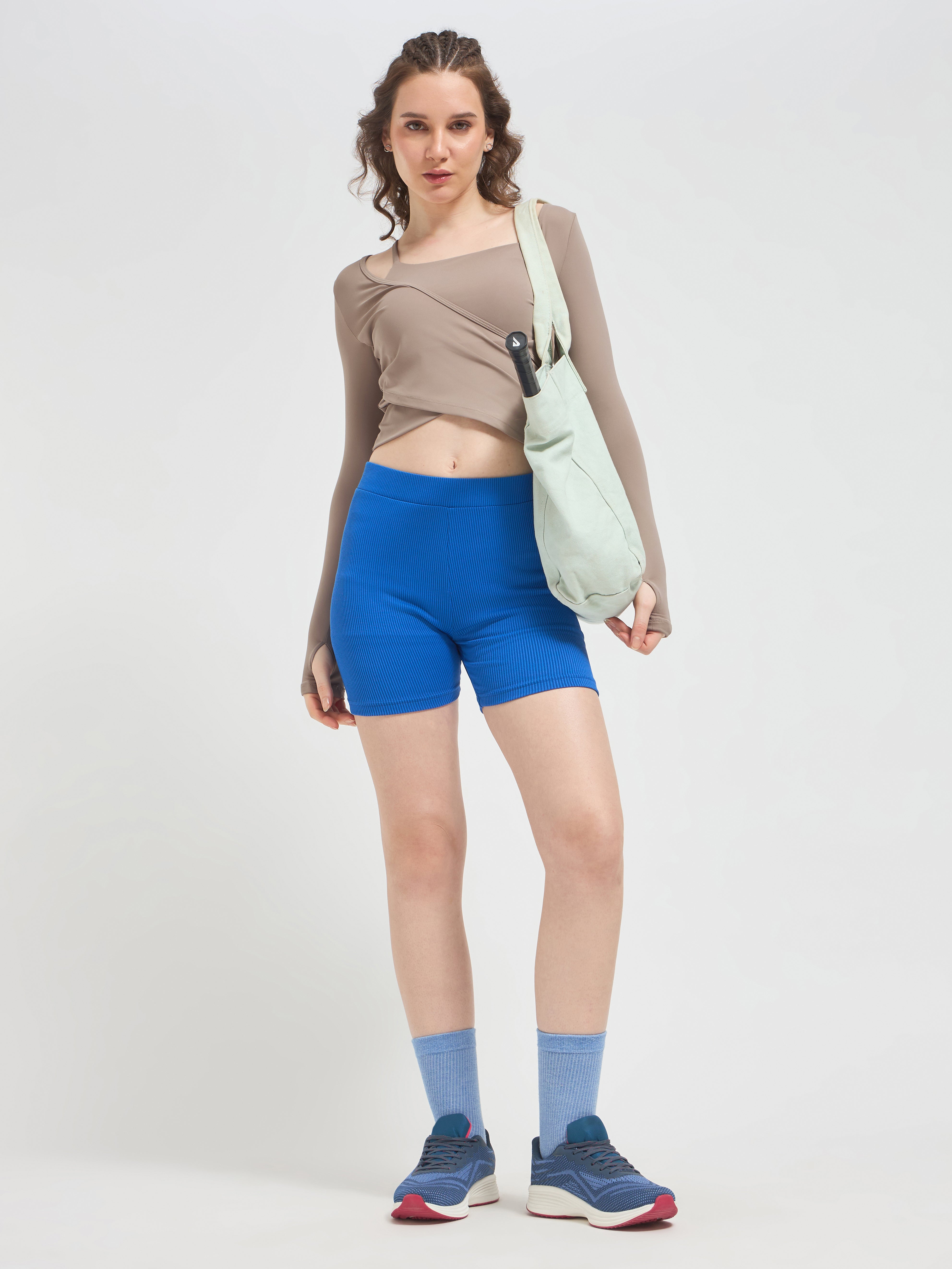 GlideWrap Crop Top – Luxury Gym Wear for Women | Infinito Luxury Activewear