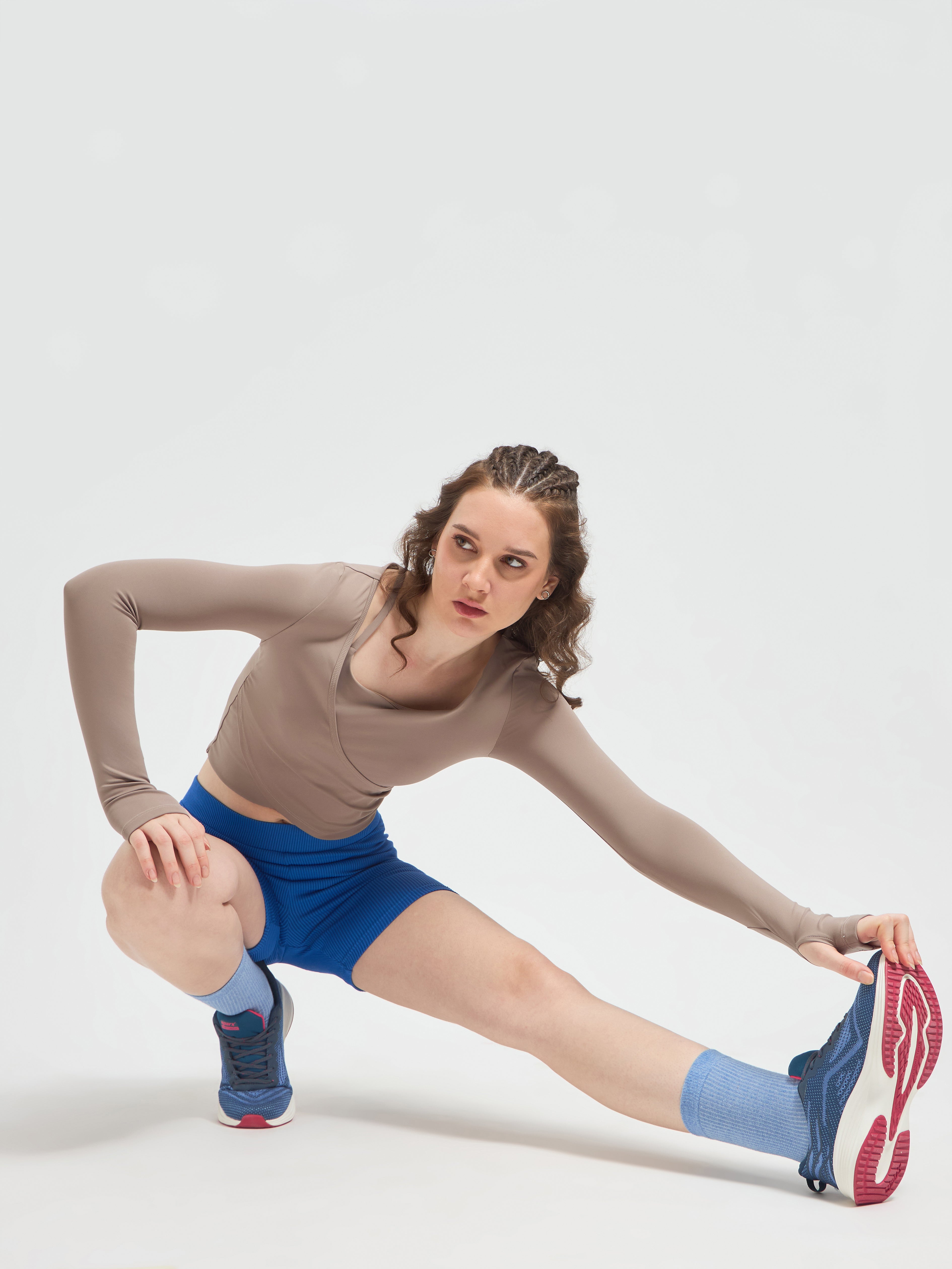 GlideWrap Crop Top – Luxury Gym Wear for Women | Infinito Luxury Activewear
