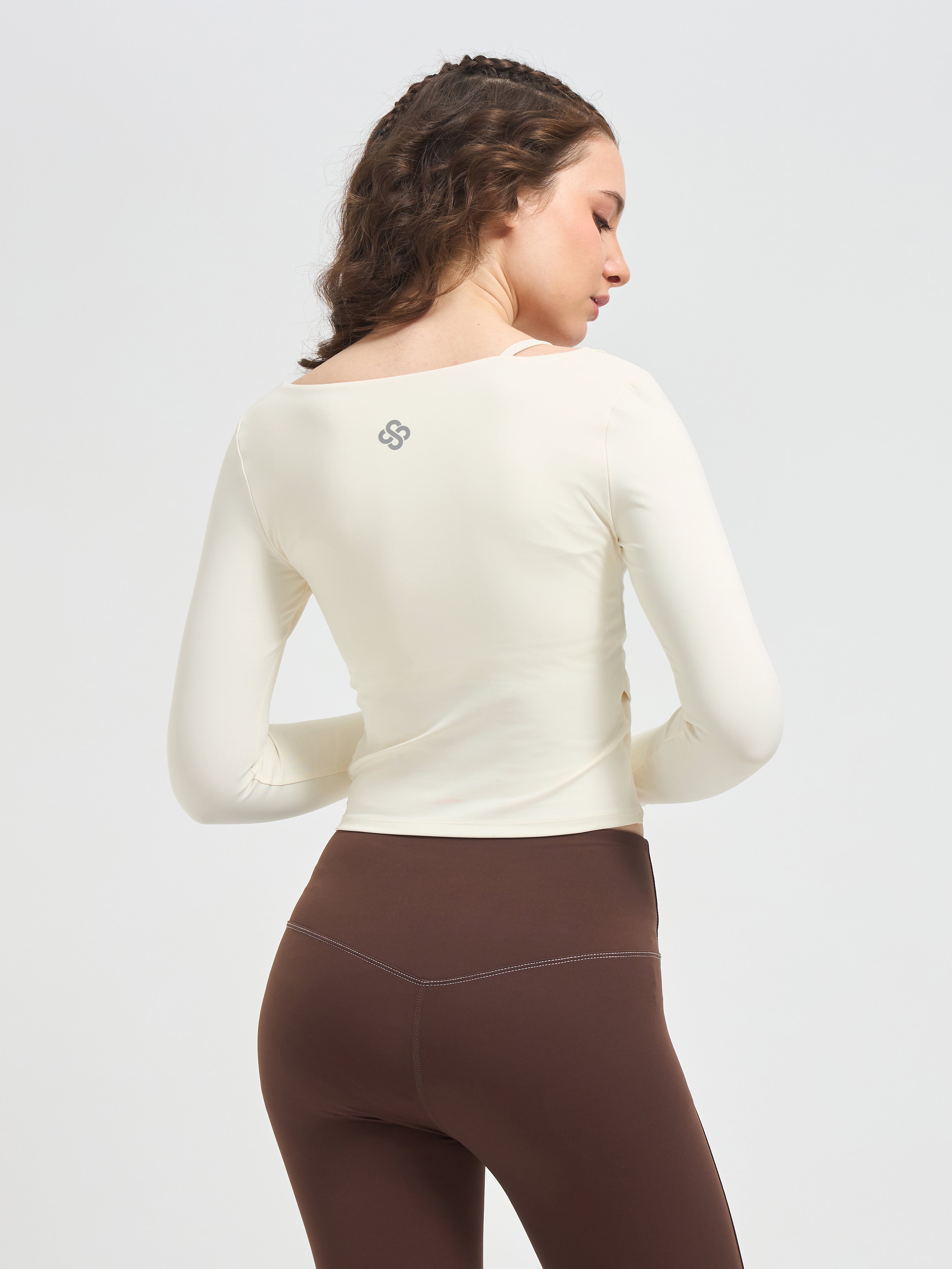 GlideWrap Crop Top – Luxury Gym Wear for Women | Infinito Luxury Activewear