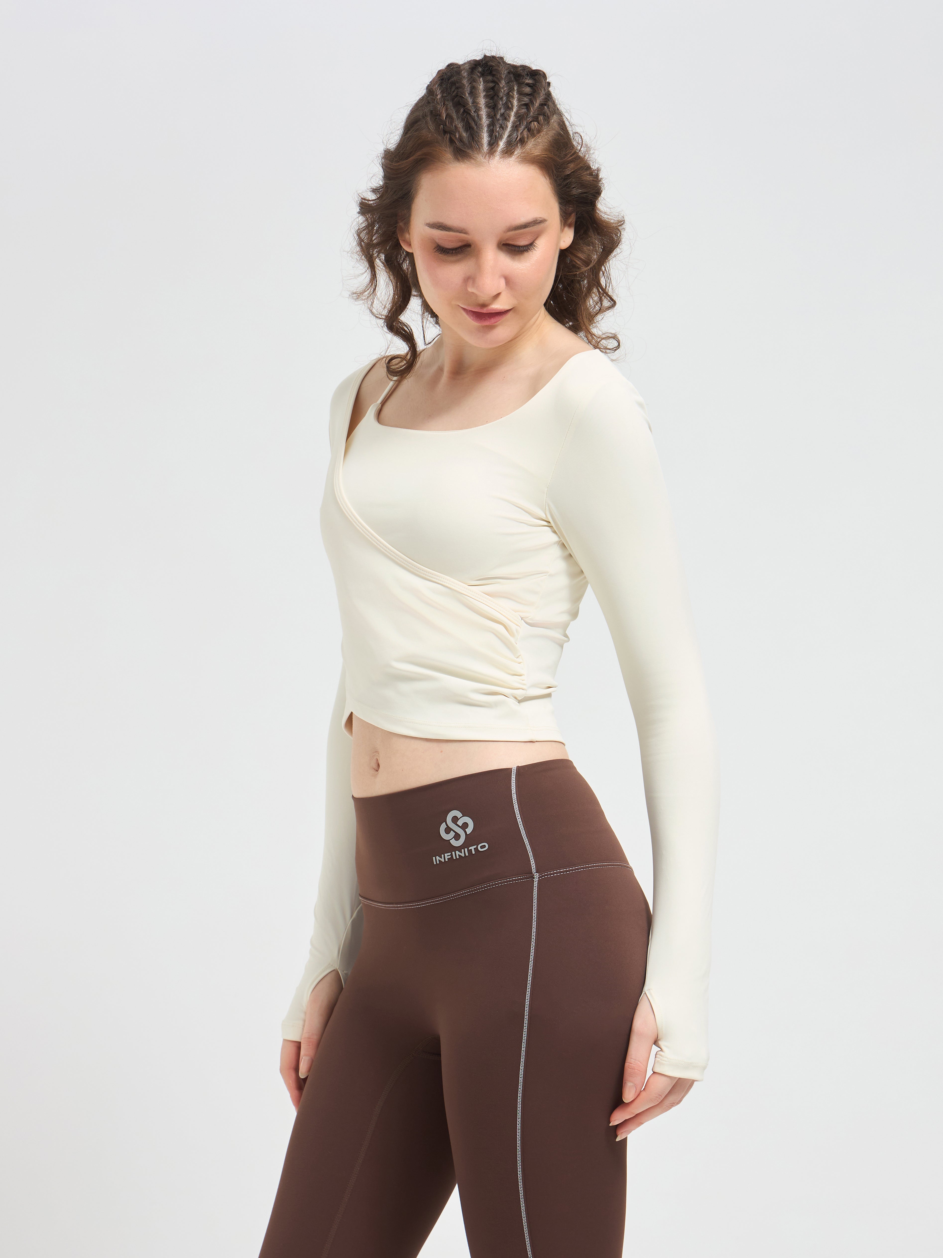 GlideWrap Crop Top – Luxury Gym Wear for Women | Infinito Luxury Activewear