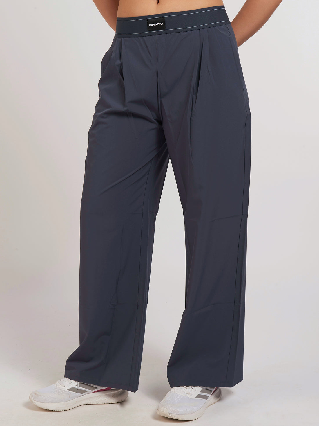 AeroLeg Straight-Leg Training Pants